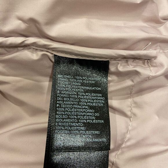 The North Face NWOT Lavender Quilted  Hooded Jacket Girls 10-12 M - Picture 10 of 10